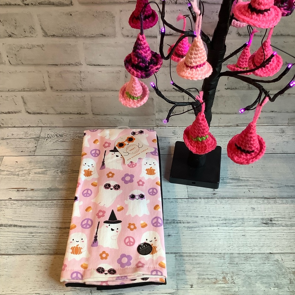 AZZURE HOME Set Of 3 Retro Ghosty Ghouls Kitchen Towels